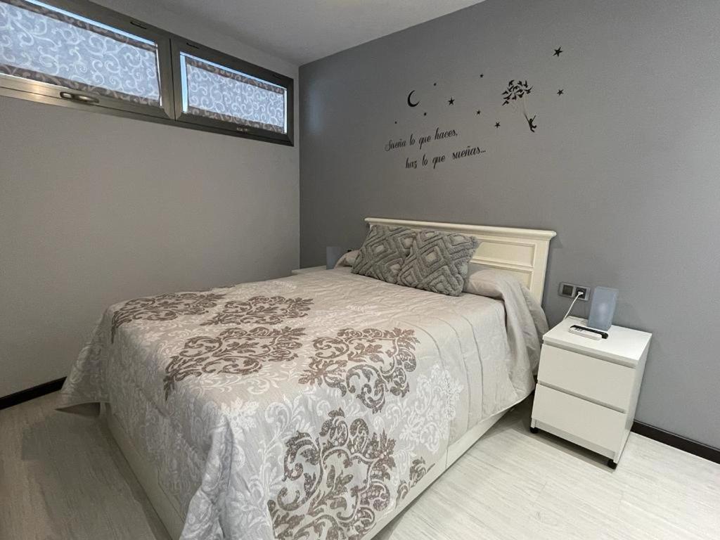 Tecnocordoba II Aparcamiento Privado Gratuito Y Piscina Apartment Ngoại thất bức ảnh